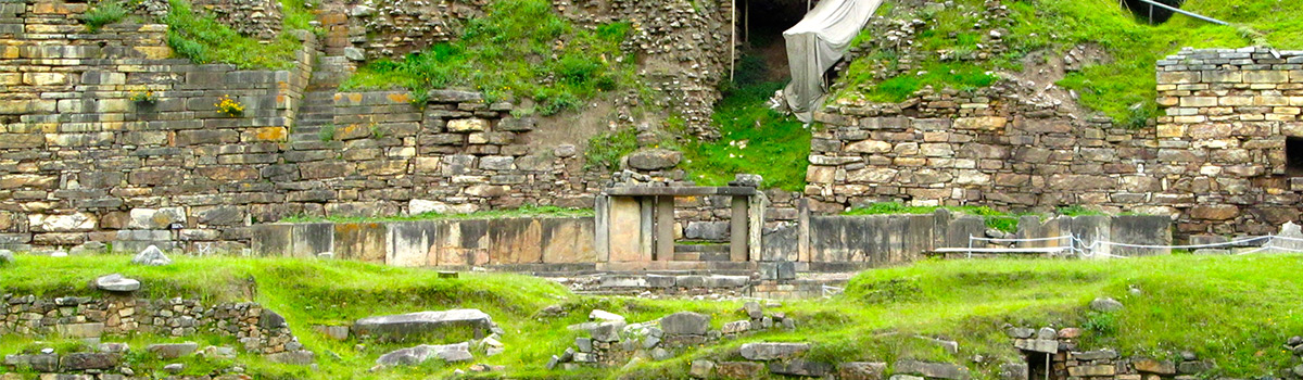 Peru: Bus - Tour Culture Chavin de Huantar (3180 m)