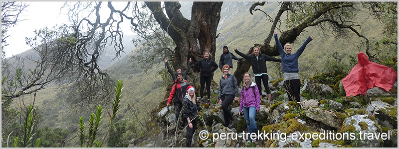 Peru: Trekking Laguna 69 Adventure over (4650 m)