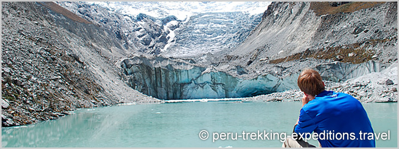 Peru: Trekking Laguna Llaca Adventure over (4474 m)