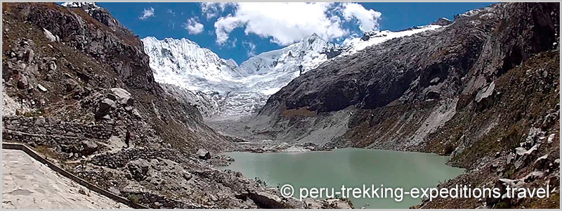 Peru: Trekking Laguna Llaca Adventure over (4474 m)