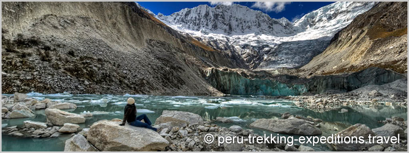 Peru: Trekking Laguna Llaca Adventure over (4474 m)