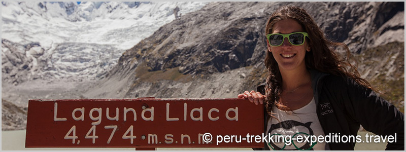 Peru: Trekking Laguna Llaca Adventure over (4474 m)